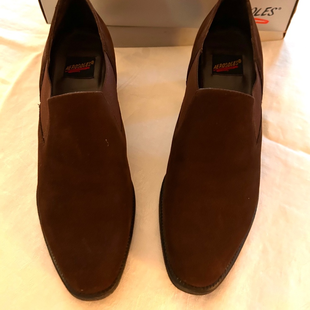 Aerosole Brown Nubuck Ankle Booties